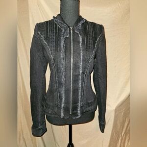 Elie Tahari jacket size small